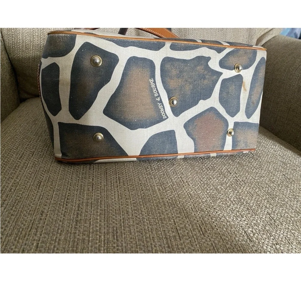 Dooney & Bourke Black, Cream & Tan Giraffe-Print Shoulder Bag - Picture 5 of 15